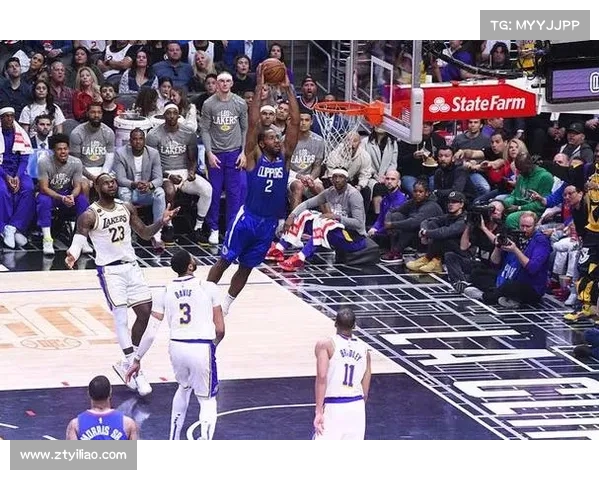 NBA西部乱战:湖人胜独行侠,季后赛席位之争白热化 NBA西部乱战:湖人胜独行侠,季后赛席位之争白热化